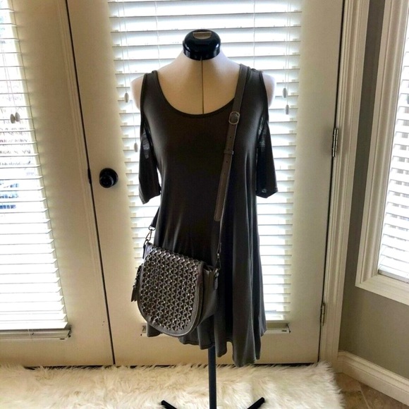 BooHoo Cold Shoulder T-Shirt Dress Women’s Size Small Olive Green - Picture 3 of 6